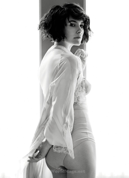 Evangeline Lilly pas de sous-vêtements 64