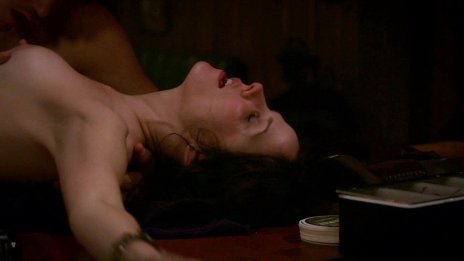 Mary Louise Parker seins nus 67