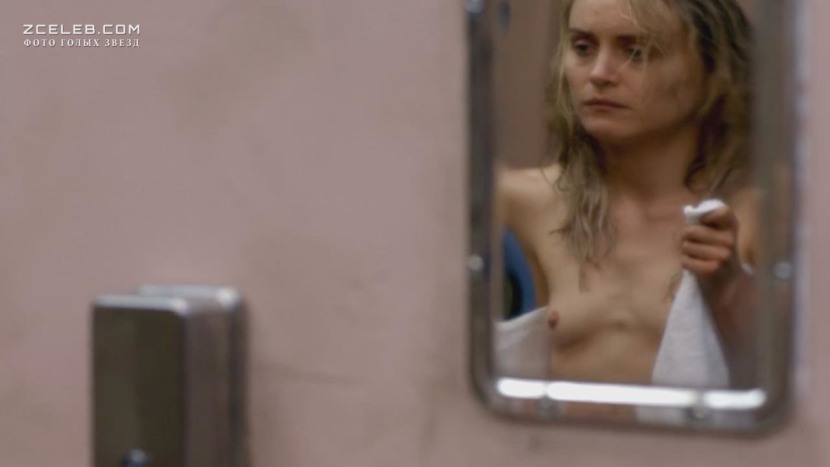 Taylor Schilling photos intimes 22